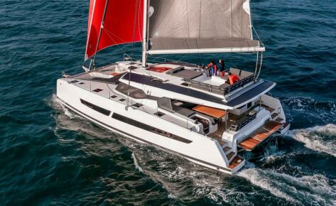 Location Catamaran Fountaine Pajot Aura 51